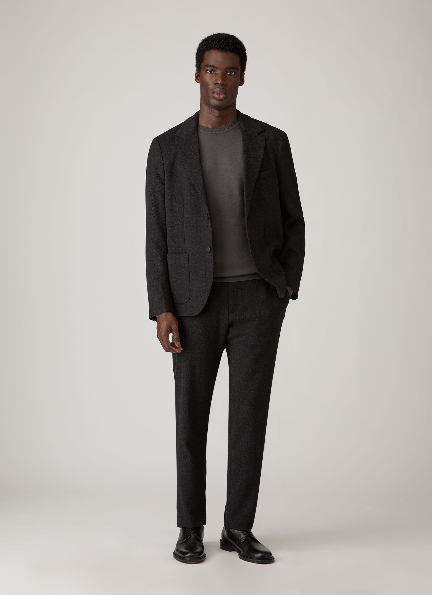 Men's Sea Island Cashmere Crew Neck Jumper in Anthracite