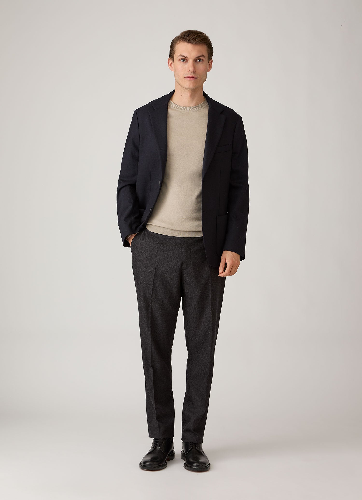 Men's Sea Island Cashmere Crew Neck Jumper in Stone