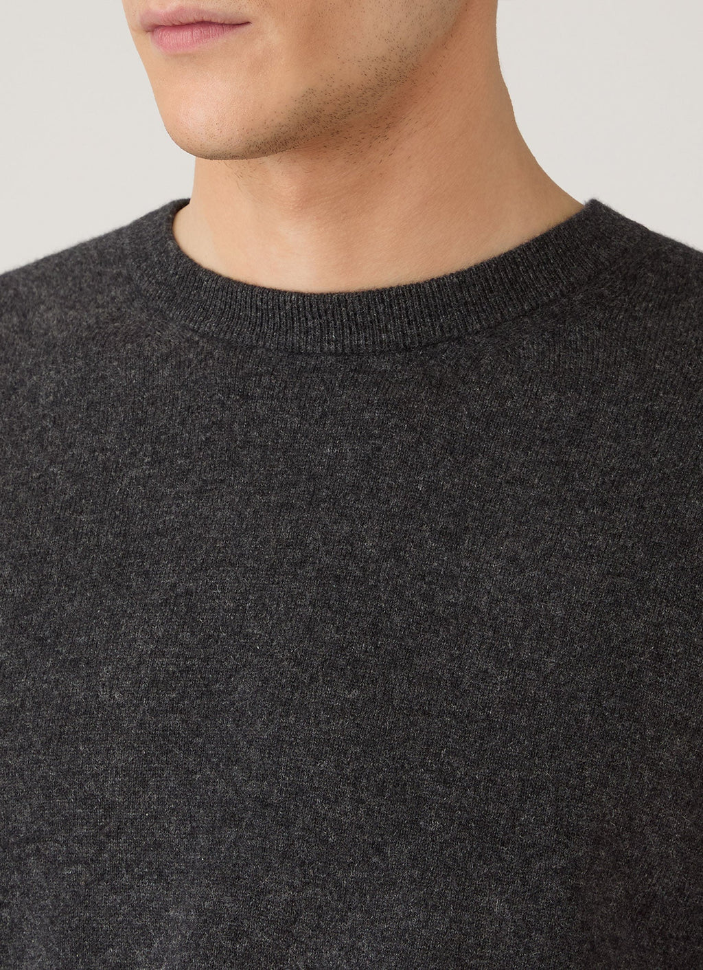 Men's Cashmere Crew Neck Jumper in Charcoal Melange