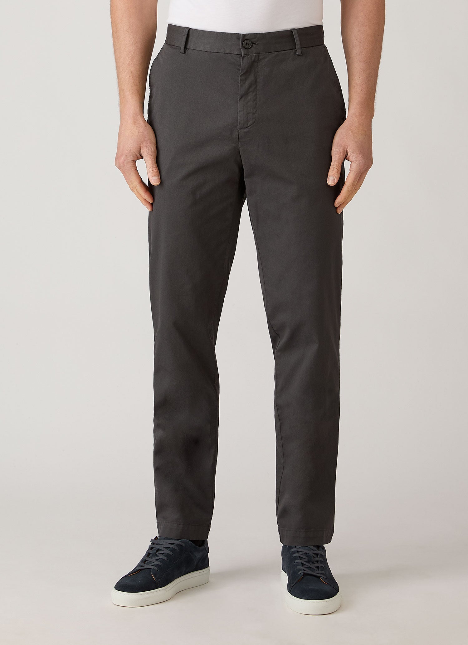 Men's Regular Fit Chino in Anthracite